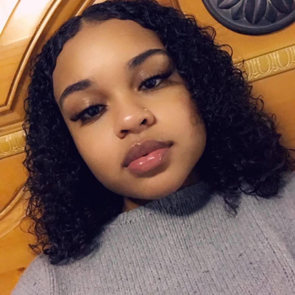 Meet your Posher, Cassie
